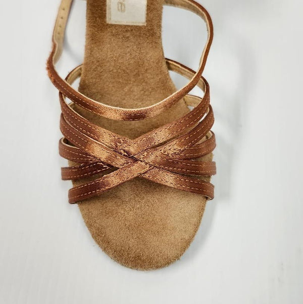 Aida 070 Karina- 3" slim heel, size 24.5- Clearance
