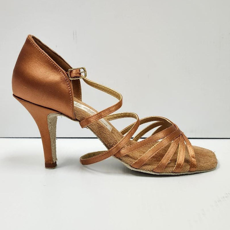 Aida 070 Karina- 3" slim heel, size 25- Clearance